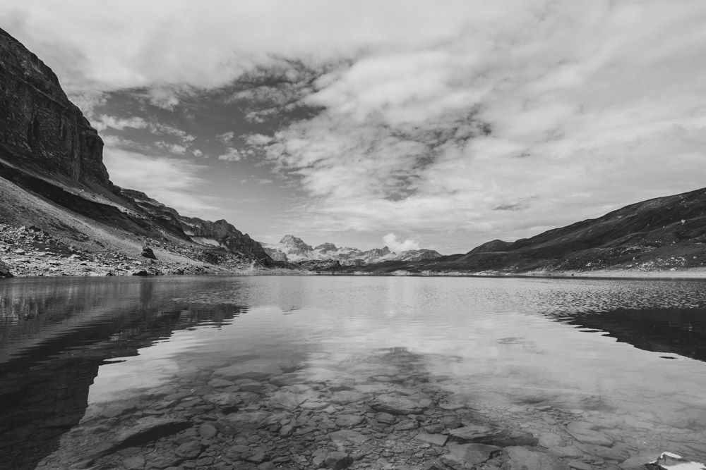 Berge. Fotografie. Schwarzweissfotografie. Schwarzweiss. © Priska Leutenegger 